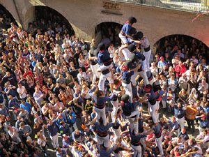 Fires 2016. La Diada Castellera a la plaça del Vi, amb els Marrecs de Salt, els Capgrossos de Mataró i els Minyons de Terrassa