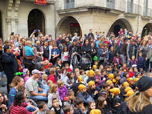 Fires 2016. Passejada de la Mula Baba i teatre de titelles a la Rambla de la Llibertat