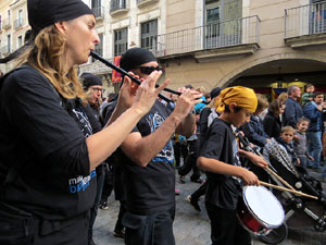 Fires 2016. Passejada de la Mula Baba i teatre de titelles a la Rambla de la Llibertat