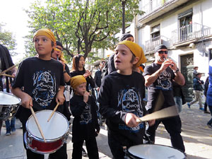 Fires 2016. Passejada de la Mula Baba i teatre de titelles a la Rambla de la Llibertat