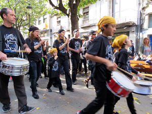 Fires 2016. Passejada de la Mula Baba i teatre de titelles a la Rambla de la Llibertat