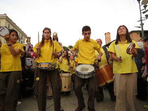 Fires 2016. El pregó. Cercavila amb gegants, capgrossos i mules