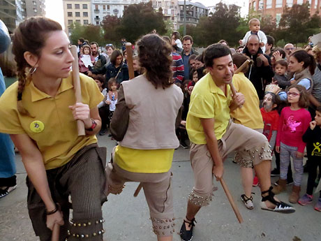 Fires 2016. El pregó. Cercavila amb gegants, capgrossos i mules