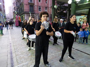 Fires 2016. El pregó. Cercavila amb gegants, capgrossos i mules