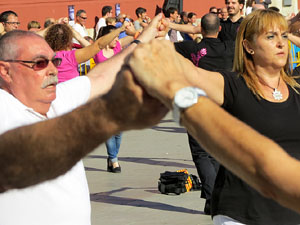 Fires 2016. 76&egrave; Concurs de Colles Sardanistes, amb la Cobla Ciutat de Girona, a la pla&ccedil;a Calvet i Rubalcaba