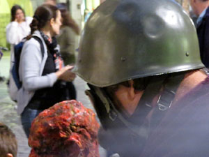 Fires 2016. 5a. Zombie Walk de Girona dins el festival Acocollona't