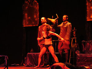 FITAG 2016. Espectacle inaugural. Revolution, de la Cia. I per qu&egrave; no?, de Llan&ccedil;&agrave;