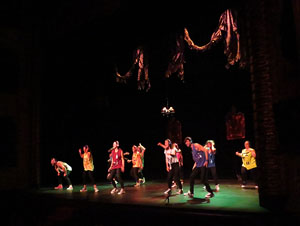 FITAG 2016. Espectacle inaugural. Revolution, de la Cia. I per qu&egrave; no?, de Llan&ccedil;&agrave;