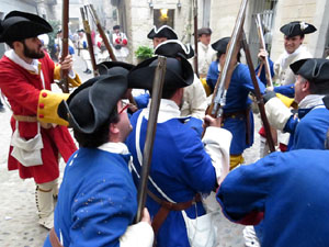 Girona resisteix! Jornades de recreació històrica de la Guerra de Successió. Combat al carrer de Bellmirall