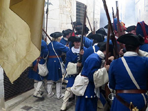 Girona resisteix! Jornades de recreació històrica de la Guerra de Successió. Combat al carrer de Bellmirall