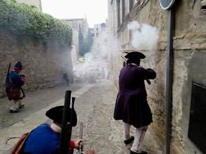 Girona resisteix! Jornades de recreació històrica de la Guerra de Successió. Combat al carrer de Bellmirall