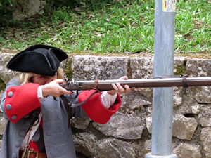 Girona resisteix! Jornades de recreació històrica de la Guerra de Successió. Combat al portal de Sant Cristòfol