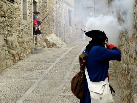 Girona resisteix! Jornades de recreació històrica de la Guerra de Successió. Combat al portal de Sant Cristòfol