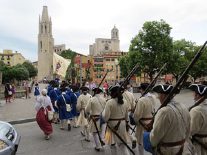 Girona resisteix! Jornades de recreació històrica de la Guerra de Successió. La desfilada