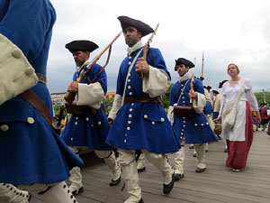 Girona resisteix! Jornades de recreació històrica de la Guerra de Successió. La desfilada