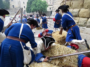 Girona resisteix! Jornades de recreació històrica de la Guerra de Successió. Combat a la plaça de Sant Domènec