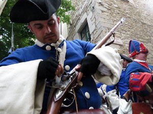 Girona resisteix! Jornades de recreació històrica de la Guerra de Successió. Combat a la plaça dels Lledoners