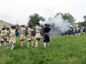 Girona resisteix! Jornades de recreació històrica de la Guerra de Successió. Castell de Montjuïc. Combat al pati d'armes