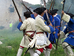 Girona resisteix! Jornades de recreació històrica de la Guerra de Successió. Castell de Montjuïc. Combat al pati d'armes