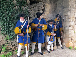 Girona resisteix! Jornades de recreació històrica de la Guerra de Successió. Castell de Montjuïc. Assalt de les portes del castell