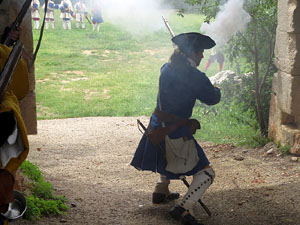 Girona resisteix! Jornades de recreació històrica de la Guerra de Successió. Castell de Montjuïc. Assalt de les portes del castell