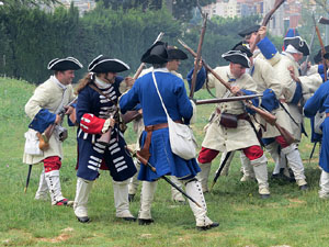 Girona resisteix! Jornades de recreació històrica de la Guerra de Successió. Castell de Montjuïc. Assalt de les portes del castell