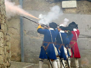 Girona resisteix! Jornades de recreació històrica de la Guerra de Successió. Combat al carrer de Pere de Rocaberti