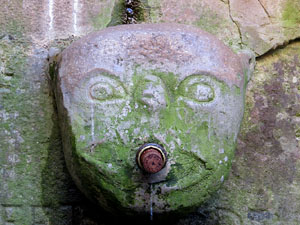 L'itinerari del Galligants. Cam&iacute; verd que connecta la pla&ccedil;a dels Jurats del Barri Vell amb la font del Bisbe 