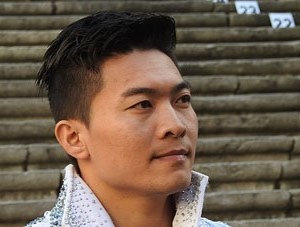 Nadal 2016. R&egrave;cord Guiness de pujada d'escales en equilibri a la Catedral