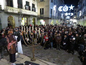 Nadal 2016. Encesa de les llums de Hanukk&agrave; a la pla&ccedil;a del Vi