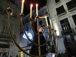 Nadal 2016. Encesa de les llums de Hanukk&agrave; a la pla&ccedil;a del Vi