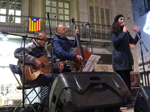 Nadal 2016. Encesa de les llums de Hanukk&agrave; a la pla&ccedil;a del Vi