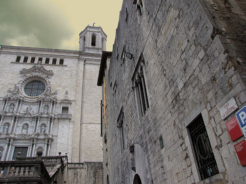 L'edifici de la Pia Almoina i la fa&ccedil;ana de la Catedral