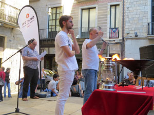 Sant Joan 2016. Arribada de la Flama del Canig&oacute;. Lectura del manifest per Ramon Grau a la pla&ccedil;a del Vi
