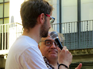 Sant Joan 2016. Arribada de la Flama del Canig&oacute;. Lectura del manifest per Ramon Grau a la pla&ccedil;a del Vi