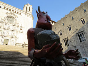 Festival Und&agrave;rius 2016. Cercavila amb els gegants de Santa Eug&egrave;nia de Ter