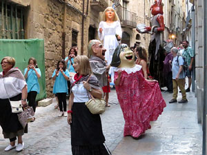 Festival Und&agrave;rius 2016. Cercavila amb els gegants de Santa Eug&egrave;nia de Ter
