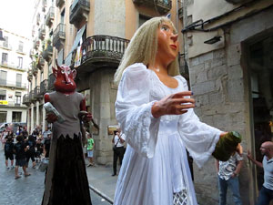 Festival Und&agrave;rius 2016. Cercavila amb els gegants de Santa Eug&egrave;nia de Ter