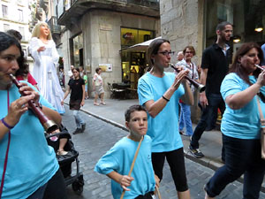 Festival Und&agrave;rius 2016. Cercavila amb els gegants de Santa Eug&egrave;nia de Ter