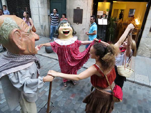 Festival Und&agrave;rius 2016. Cercavila amb els gegants de Santa Eug&egrave;nia de Ter