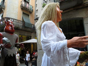 Festival Und&agrave;rius 2016. Cercavila amb els gegants de Santa Eug&egrave;nia de Ter