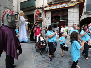 Festival Und&agrave;rius 2016. Cercavila amb els gegants de Santa Eug&egrave;nia de Ter