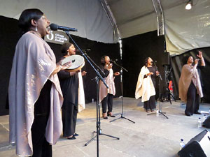 Festival A Capella 2017. Actuaci&oacute; del grup Black Voices a la pla&ccedil;a de la Independ&egrave;ncia