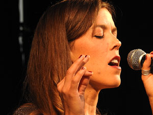 Festival A Capella 2017. Actuaci&oacute; del grup Kundala a la pla&ccedil;a de la Independ&egrave;ncia