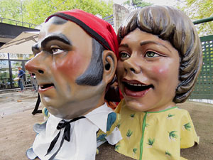 Festa del barri de la Devesa-Güell 2017. Els nous capgrossos, el Jardiner i la Farinera