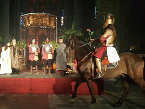 600 aniversari de la nau &uacute;nica de la Catedral de Girona. Representaci&oacute; de la Consueta de Sant Jordi cavaller