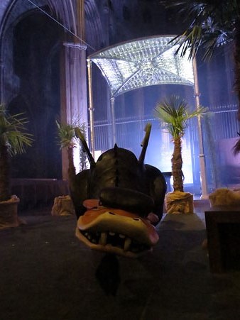 El drac damunt l'escenari