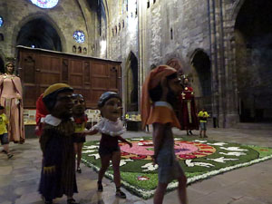 Corpus 2017. Assaig del ball de l'&Agrave;liga a la nau de la Catedral de Santa Maria