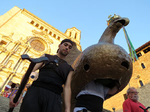 Corpus 2017. Assaig del ball de l'&Agrave;liga a la nau de la Catedral de Santa Maria