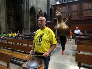 Corpus 2017. Assaig del ball de l'&Agrave;liga a la nau de la Catedral de Santa Maria